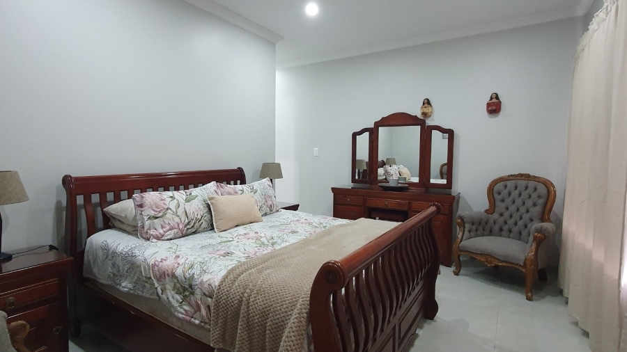 3 Bedroom Property for Sale in Dana Bay Western Cape